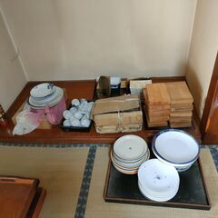 食器多数　12月6日土曜日10:00-14:00の画像