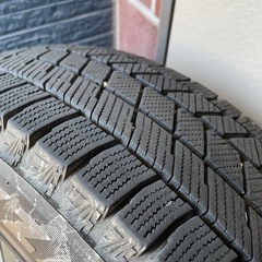 スタッドレスタイヤ　4本セットの画像