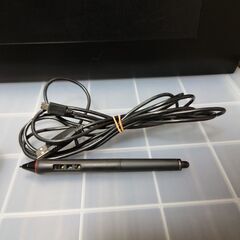 wacom intuos4 PTK-840　ペンタブレット　大きいサイズ　替芯つきの画像