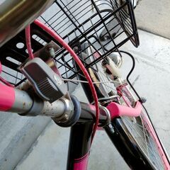 24インチ　ガールズ中古自転車プレシウ　6段変速　ライト手元操作レバーの画像