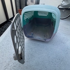 犬猫用キャリーの画像