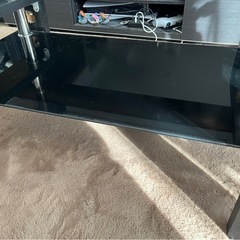 ガラステーブルの画像