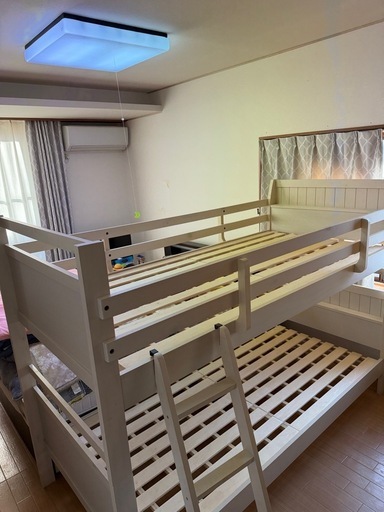 美品❗️引き出し収納付き2段ベッド