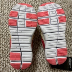 新品タグ付き　NIKE ダイナモフリーPS 21cmの画像