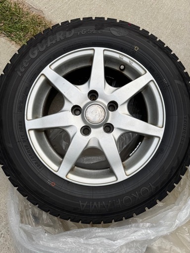 美品　4本セット　ヴォクシー 80 ヨコハマ　スタッドレスホイール4本セット