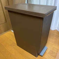 45L ゴミ箱の画像