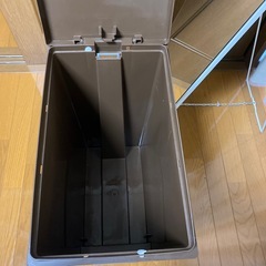 45L ゴミ箱の画像