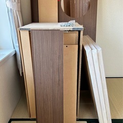 ダブルベッド　フレーム　引出し＆コンセント付きの画像