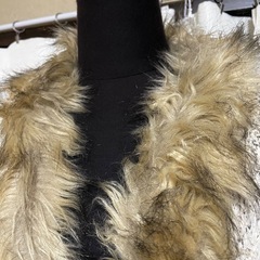 新品タグ付き　厚手ニットカーディガンの画像