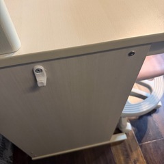 勉強机　学習机　ニトリの画像