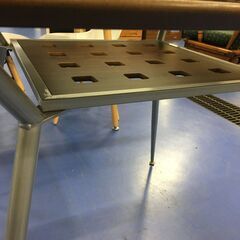 ★リユースのサカイ横浜南店★YM1647  ダイニングテーブル ブラウン W80×D80×H71 クリーニング済みの画像