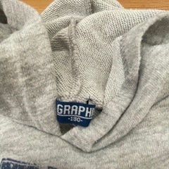 130  グレーパーカーの画像