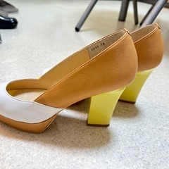 本革靴ハイヒールの画像