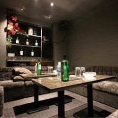 ホールスタッフ、ドリンカー、ビラ配り時給2,000円 の画像