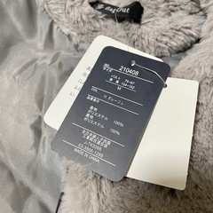 新品タグ付き アベイル　RagOut フェイクファー　ジャケット　グレーの画像