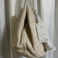 新品タグ付き セミショルダー　バッグの画像