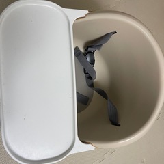 リッチェル ベビーチェア フィージー ミントブルー ブースターチェア ローチェア 乳児用イス テーブル付きの画像