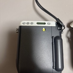 【12/3まで】フジフィルム instax mini 70のインスタントカメラ 電池付きの画像