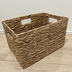 【受け渡し予定者決定済】収納バスケット４個セット（濃いブラウン×3、薄茶×1）の画像