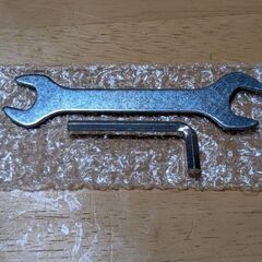 サドル 工具付きの画像