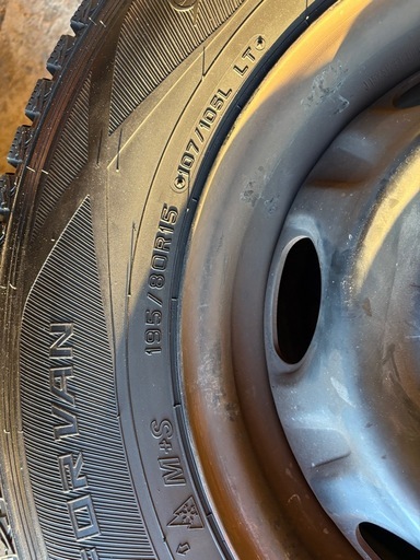 キャラバン　純正　ホイール　スタッドレス　195/80/r15