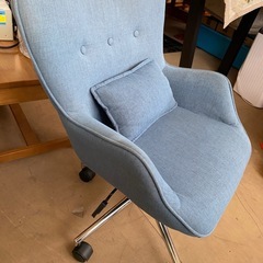 【LOWYA】デスクチェアの画像