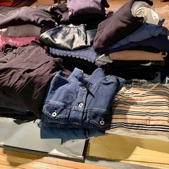 婦人服　レディース　子供服　多数の画像