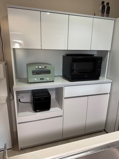 美品‼️ほぼ未使用‼️食器棚