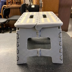 M2511-510 折りたたみ式 ステップ スツール グレー 1段 キズ汚れ有り　の画像