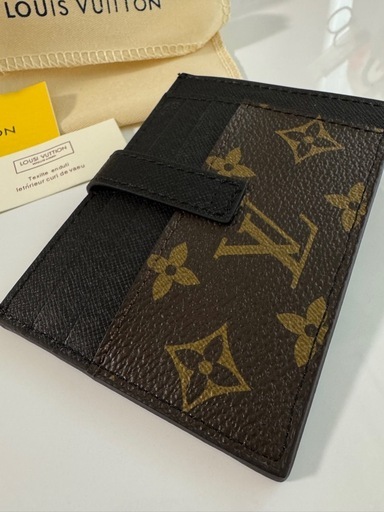 LOUIS VUITTON パスケース　カードケース