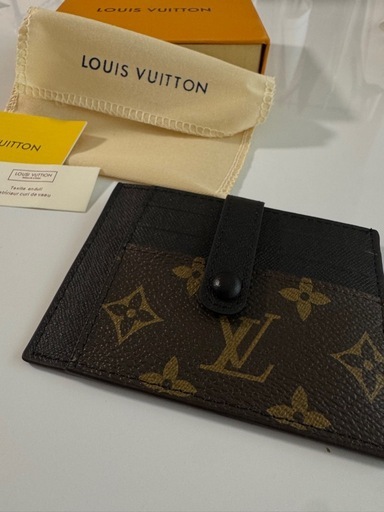 LOUIS VUITTON パスケース　カードケース