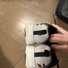 Pumaのブラックスニーカー21の画像