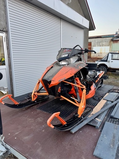 部品取り！　ARCTIC CAT M8000 153 スノーモービル車体