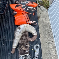 部品取り！　ARCTIC CAT M8000 153 スノーモービル車体の画像