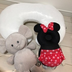ベビー用品　ベビーバス　授乳クッション　ベビージム　メリー等の画像