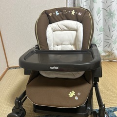 アップリカ ハイローチェア くまさんシリーズ　ベビーチェア 手動スウィン グの画像