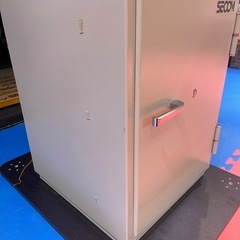 綺麗な金庫3,000円の画像
