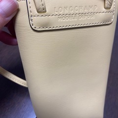 ロンシャン　スマホポーチの画像