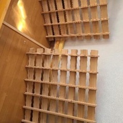 定価1.5万！！パイン材のシングルベッド！の画像