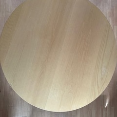 ダイニングテーブル　丸テーブルの画像