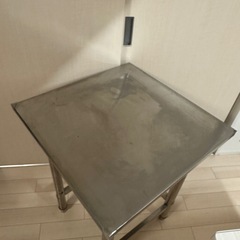 ステンレス作業台の画像