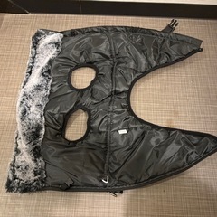 犬用防寒ベスト
の画像