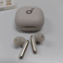 【良品】soundcore P40i (A3955) ワイヤレスイヤホンの画像