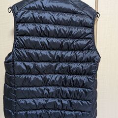 （ユニクロ）ウルトラライトダウンベストの画像