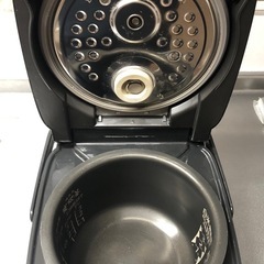 炊飯器（3号炊き）三菱IHジャー炊飯器
の画像