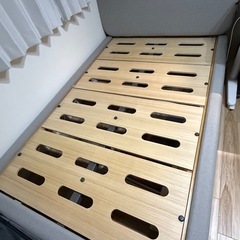 koala ファブリックベッドフレームの画像