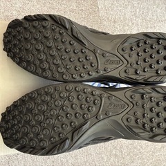 アシックス トレーニングシューズの画像