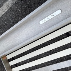 超美品　コンセント・USB付ローシングルベッドの画像