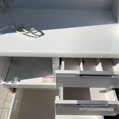 食器棚 キッチンボード ホワイトの画像