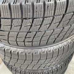 B🟪スタッドレスタイヤ🟪4本の価格🟪185/60R15🟪ブリヂストン🟪BRIDGESTONE ICE PARTNER🟪バリ山🟪屋根付き壁付き倉庫でシートをかけて厳重に保管しています🟪車を買い換えたので出品🟪タイヤ値上がりの今、大変お買い得ですよ‼️の画像